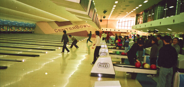 Bowling-Event mit der YMCA.