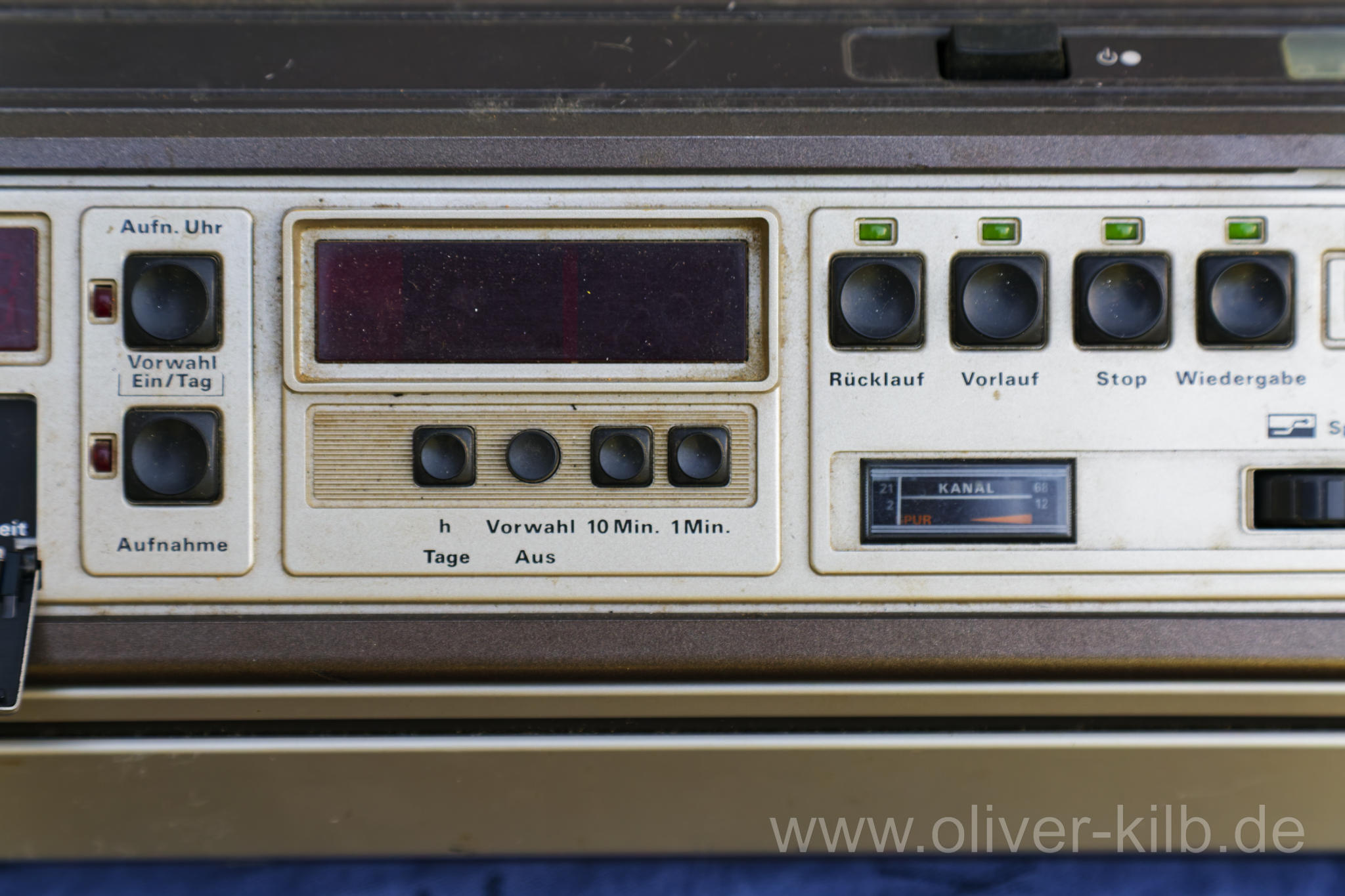Grundig SVR 4004 Bedienpanel für Aufnahme.